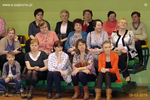 dzień kobiet rząśnia