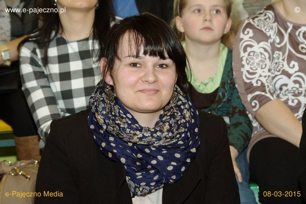 dzień kobiet rząśnia