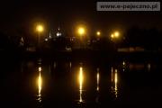 pajęczno nocą